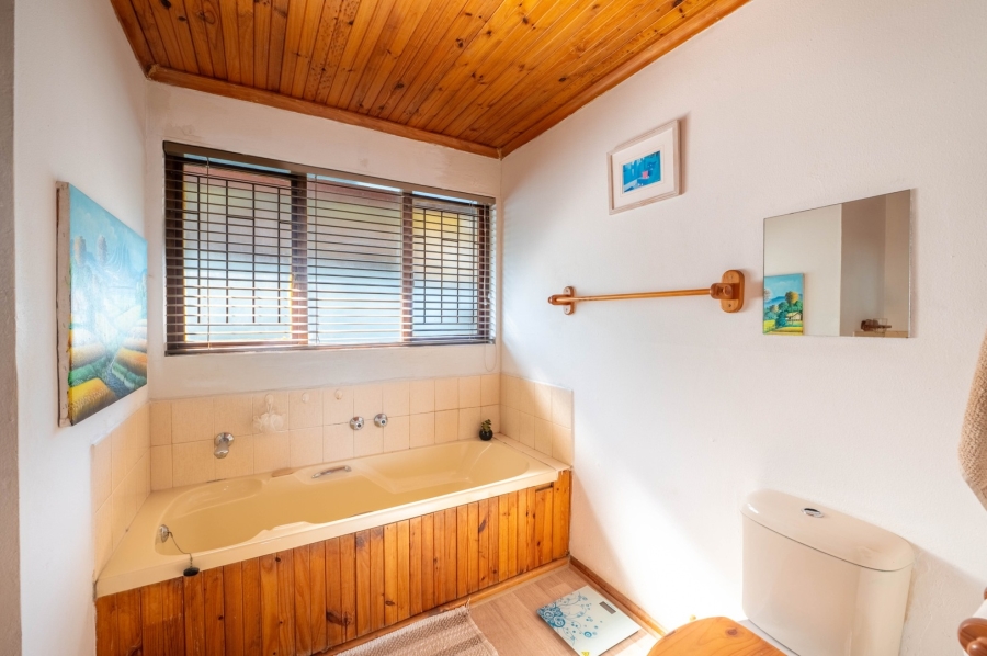 5 Bedroom Property for Sale in Old Place Western Cape